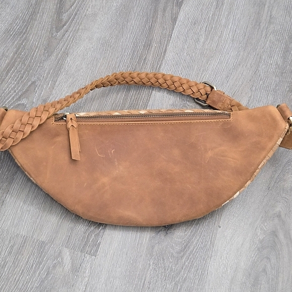 Mandrn x Alexsandra Z Woven Tan Atlas - Picture 15 of 15